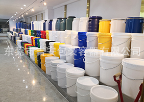 日韩美黄色视频小穴内吉安容器一楼涂料桶、机油桶展区